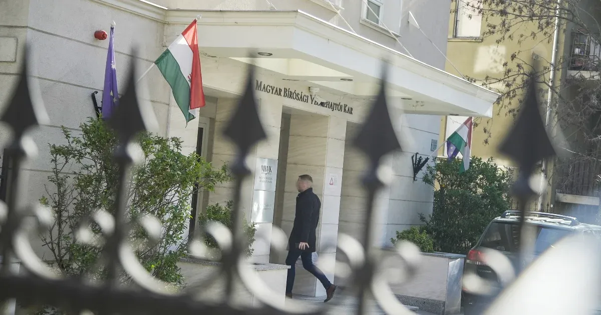 Megfelezték a Schadl-ügy néhány végrehajtójának pénzbüntetését, részletekben is fizethetnek