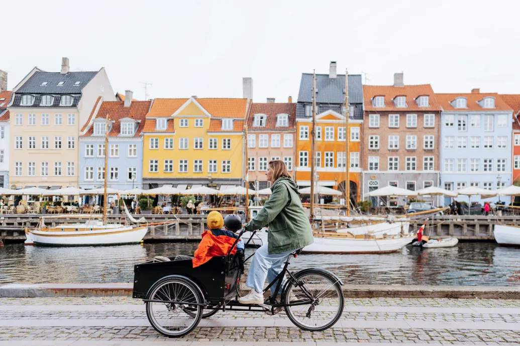Máig előtte van: az anyukájával sétált egy piacon, akitől aztán elvitte egy idegen