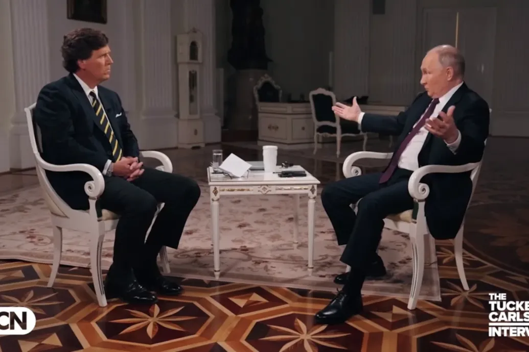 Carlson Putyinnak: Mondta valaha Orbánnak, hogy elviheti Ukrajna egy részét?