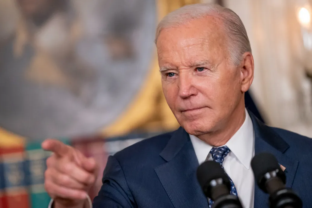 Titkosított anyagokat hozott nyilvánosságra Joe Biden, de nem emelnek vádat ellene, mert öreg, és rossz a memóriája
