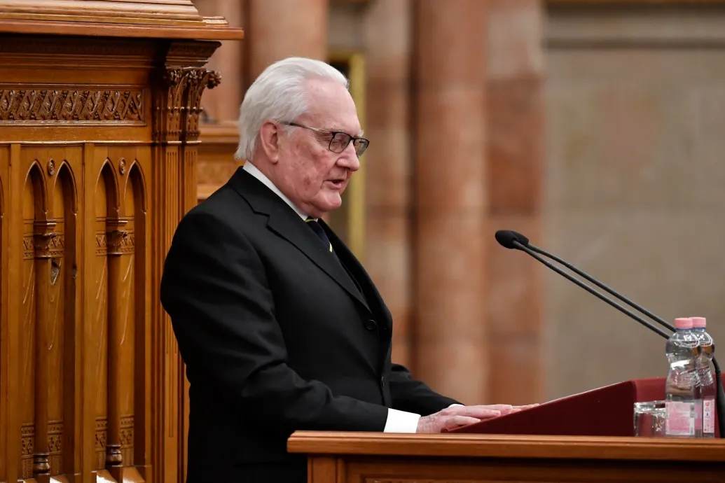 Az ellenzék volt köztársaságielnök-jelöltje lett a Jobbik EP-listavezetője