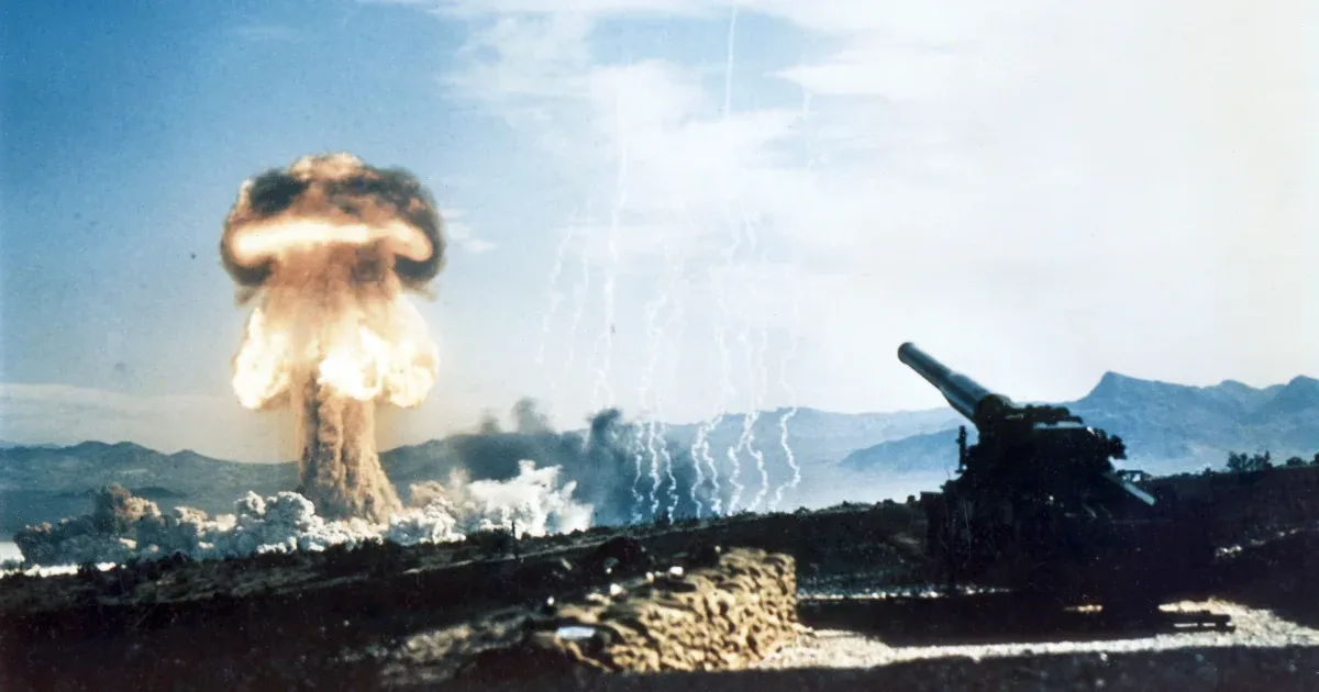 Amerika egyszer ágyúból lőtt ki egy atombombát