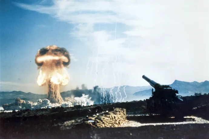 Amerika egyszer ágyúból lőtt ki egy atombombát