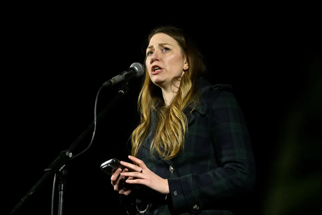 Szombat estére újabb tüntetést hívtak össze a Sándor-palota elé, miközben a DK petíciója közel 40 ezer aláírásnál jár