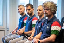 Centrifugával képzik majd az USA-ban a magyar űrhajósjelölteket