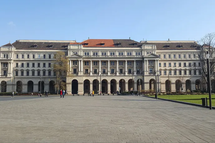 Megszüntetnének egy állami szervet, melynek volt elnökét gyermekpornográf képek birtoklásával gyanúsítják