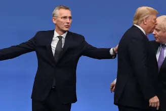 NATO-főtitkár: Trump kijelentései veszélyeztetik az amerikai és az európai csapatokat