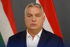 Orbán felszólította három miniszterét, hogy terjesszék a kormány elé a csádi megállapodás szövegét