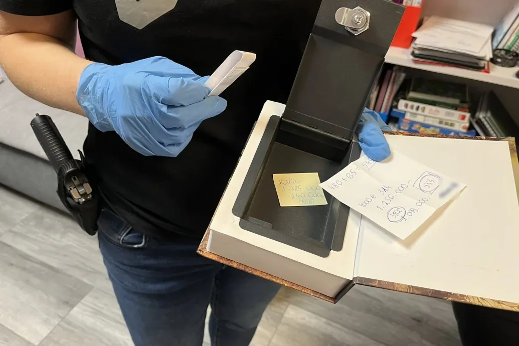 A kriptovilág Bróker Marcsijai, akik tőzsdét verő robot ígéretével vertek át embereket
