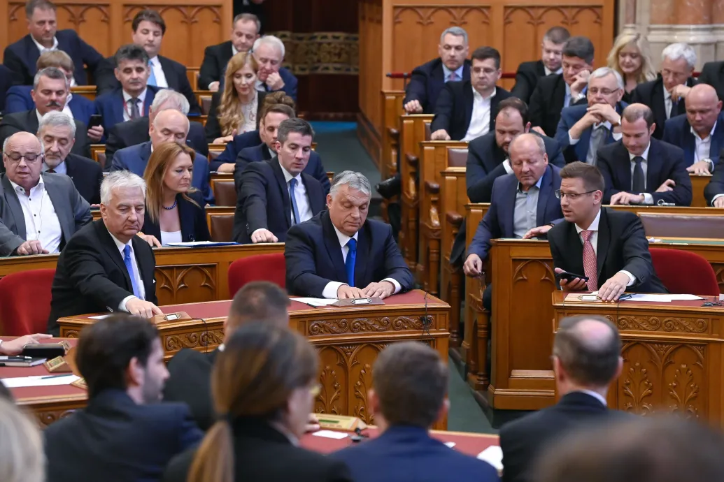 Orbán Viktor alkotmánymódosítása: populista, felesleges, az elnöki kegyelem kiherélése