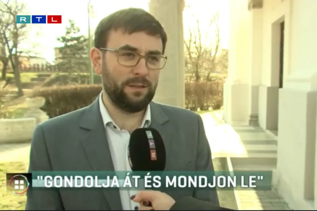 Egyre több református lelkész csatlakozik Csűrös Andráshoz, aki a felajánlott a fizetés-kiegészítését a bicskei áldozatoknak