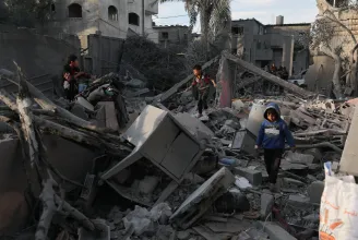 A brit miniszterelnök a gázai harcok szüneteltetésére szólította fel Netanjahut