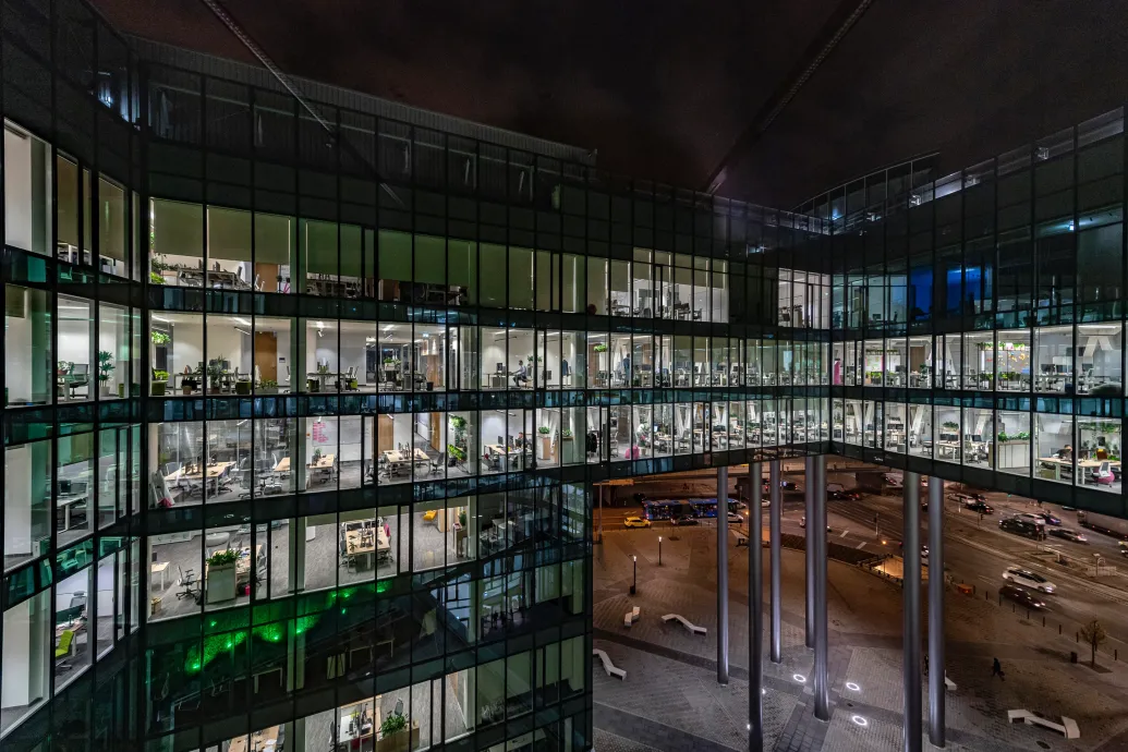 Imádták az elején, most mégis megszüntetik – utánajártunk, miért vezeti ki a Telekom a 4 napos munkahetet