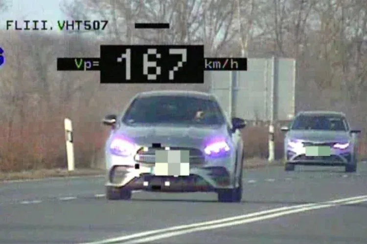 90 helyett 167-tel száguldott a szekszárdi gyorshajtó-rekorder