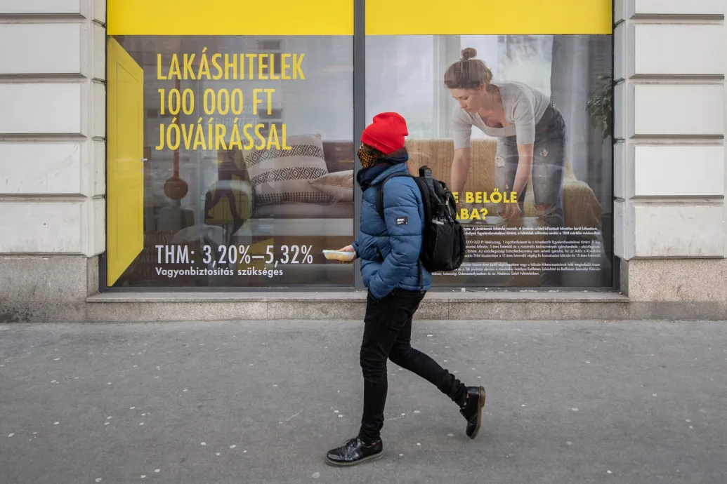 Egymás alá ígérgetnek a bankok, 2022 májusi szinten vannak a lakáshitel THM-ek