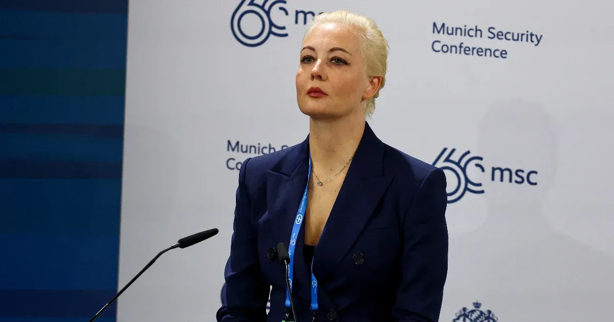 Münchenben ovációval fogadták Navalnij feleségét, aki maga sem biztos benne, hogy elhiheti-e férje halálhírét Münchenben ovációval fogadták Navalnij feleségét, aki maga sem biztos benne, hogy elhiheti-e férje halálhírét