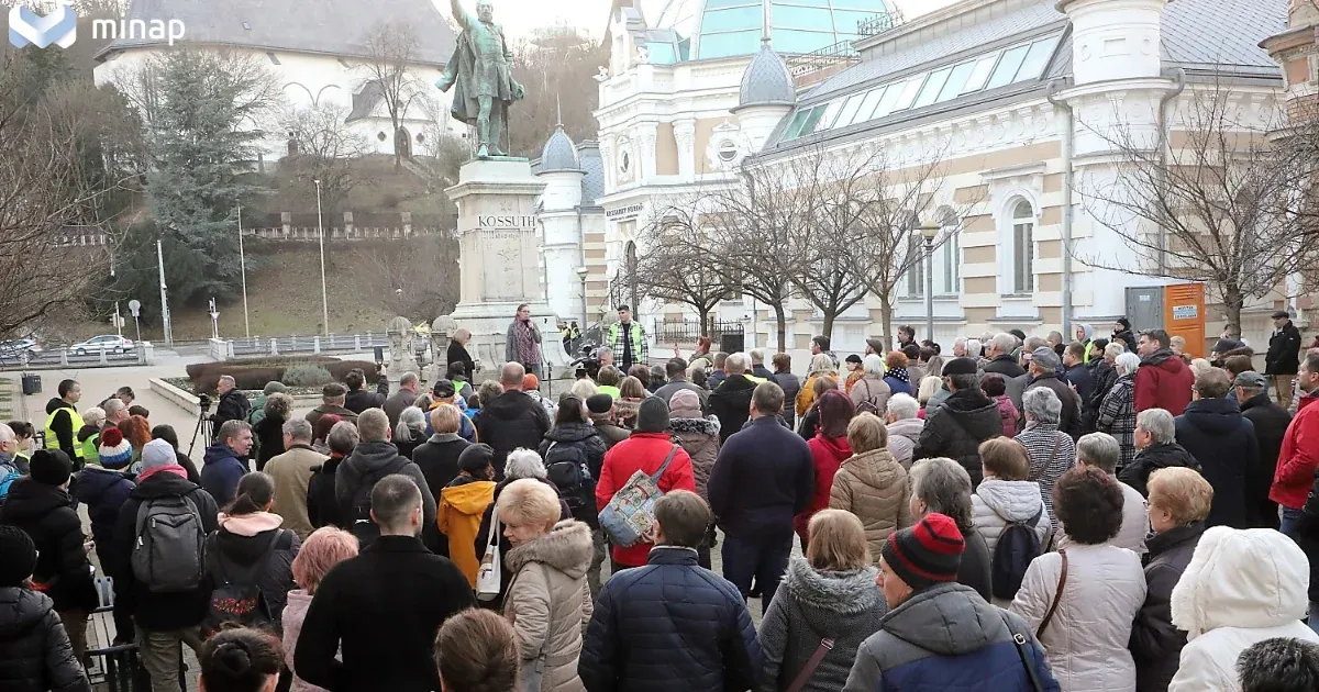 Miskolcon is volt tüntetés a kegyelmi botrány miatt