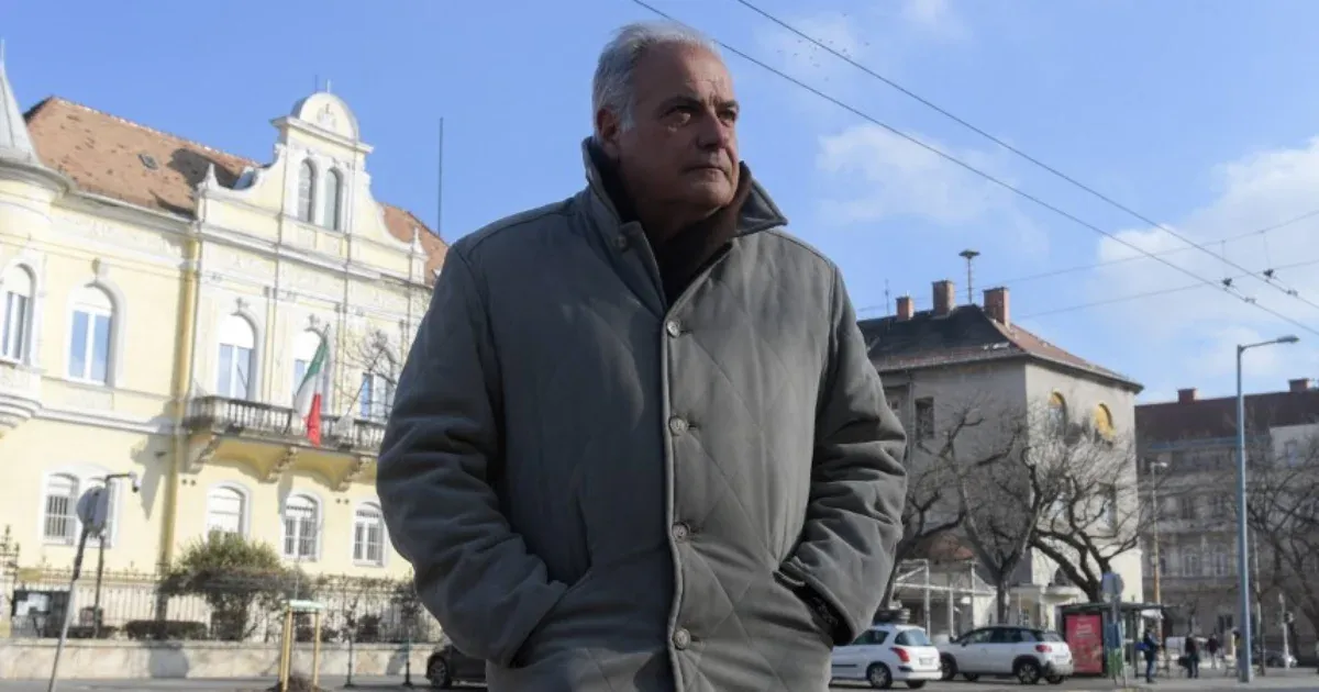 Az olasz antifasiszta aktivista apja szerint túl veszélyes lenne, ha lánya Magyarországon kerülne házi őrizetbe