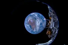 Elszálló rakétát, teljes pompában tündöklő Földet fotózott a Holdra tartó holdkomp