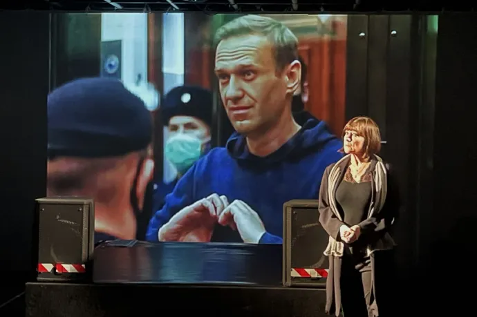 Navalnijra emlékeztek a Katona József Színházban