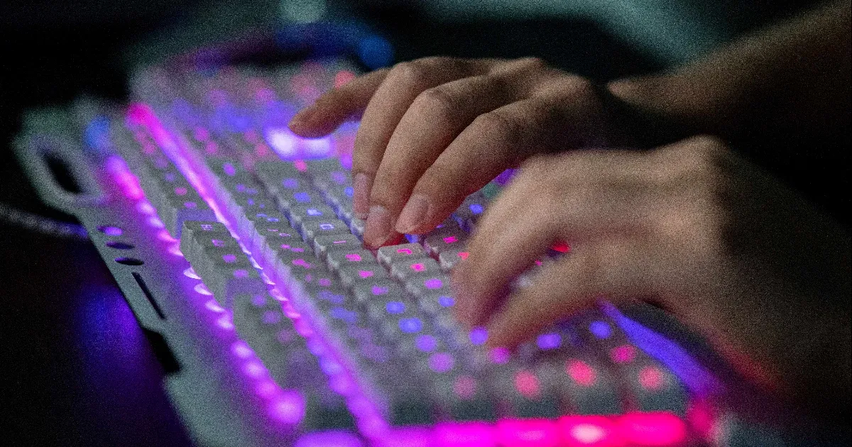 Kormányweboldalakat, aktivistákat hekkelt meg egy kínai biztonsági cég