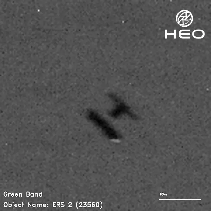 A légkör felé tartó ERS-2 – Fotó: HEO Robotics