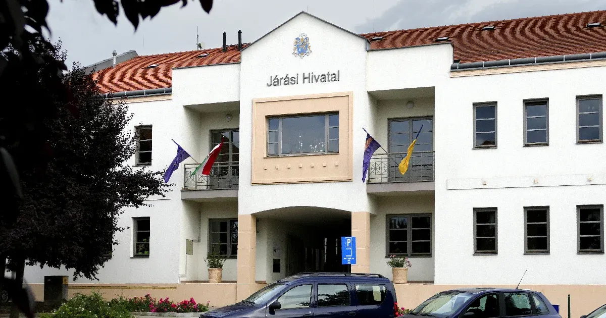 Durva fenyegetések miatt fújták le a Bicskére meghirdetett fáklyás felvonulást