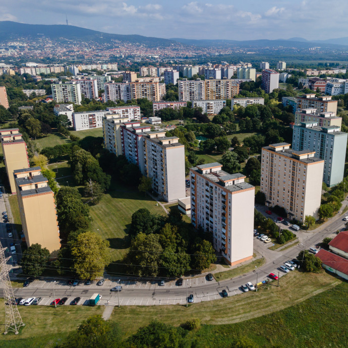 A gáz után a víz drágulása fenyegeti a panelek árát felsrófoló távhős rezsicsökkentést