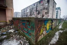 Jogerős: le kell bontani Nagybányán a romákat elzáró falat, amit Cătălin Cherecheș építtetett