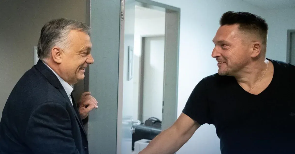 Kovács Ákos arról fog beszélgetni, miért szeret olvasni, és hogy hol bukkan fel az intertextualitás a dalszövegeiben
