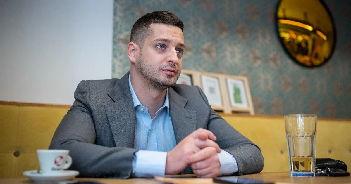 Ungár Péter szerint hisztériaellenzék tüntetett tegnap a Kossuth téren Ungár Péter szerint hisztériaellenzék tüntetett tegnap a Kossuth téren