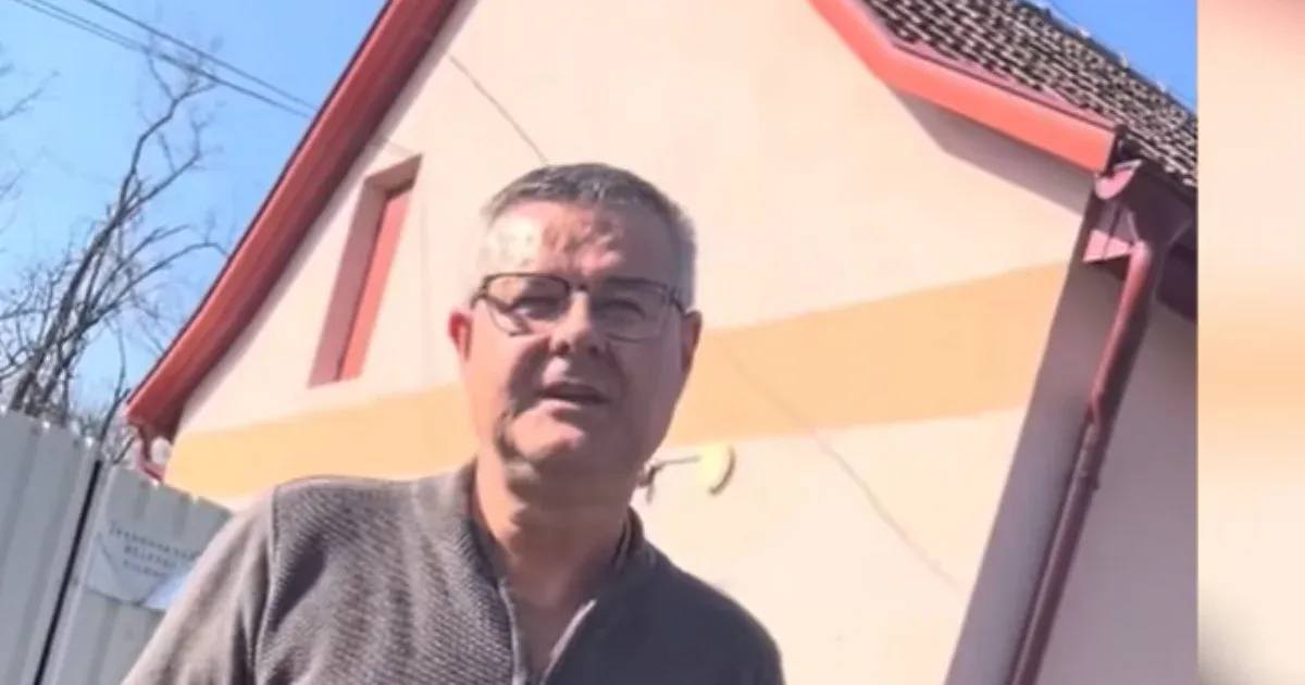 „Baszd meg, valahol laknom kell” – így válaszolt Bácsszőlős fideszes polgármestere arra, miért lakik a helyi egészségházban
