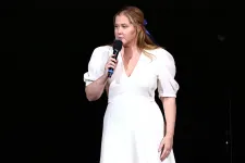 Amy Schumer puffadt arcán élcelődtek a kommentelők, kivizsgáltatta magát, kiderült, hogy Cushing-szindrómában szenved