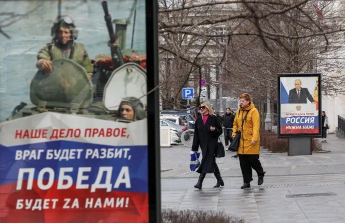 Propagandaplakátok a Krím félszigeten, Szevasztopolban 2024. február 14-én – Fotó: Alexey Pavlishak / Reuters