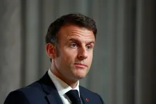 Macron: Nincs konszenzus arról, hogy csapatokat küldjünk Ukrajnába, Kreml: Ez közvetlen katonai összecsapáshoz vezet Oroszország és a NATO között