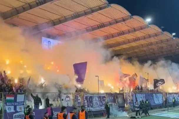 Súlyos égési sérüléseket szenvedett egy 16 éves fiú az Újpest–Fradi-meccsen, a rendőrség eljárást indított