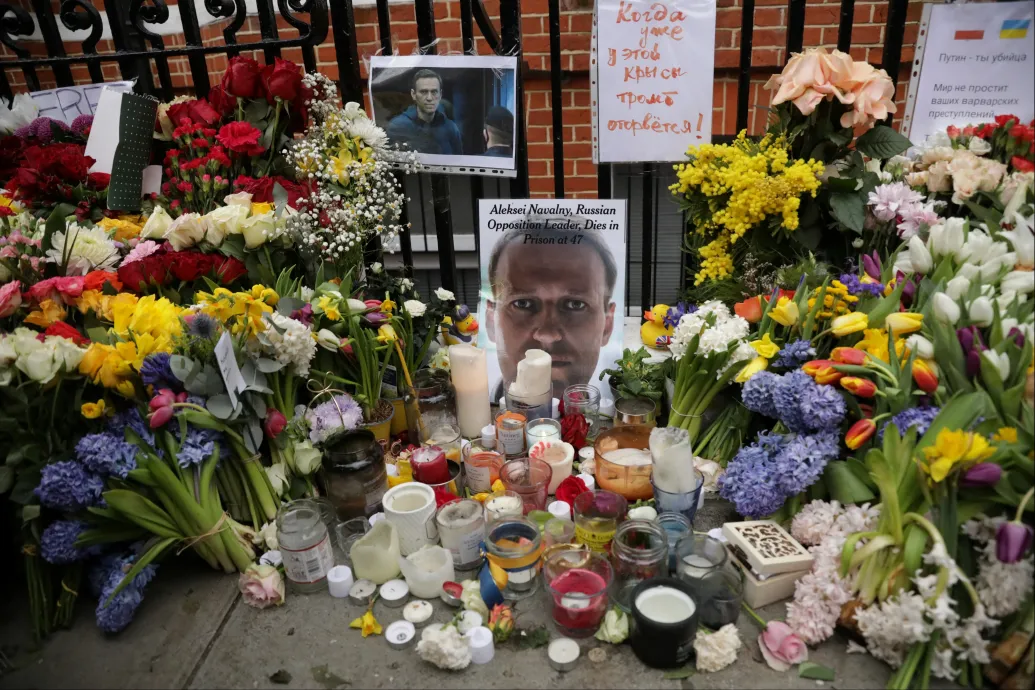 Pénteken temetik el Alekszej Navalnijt Moszkvában