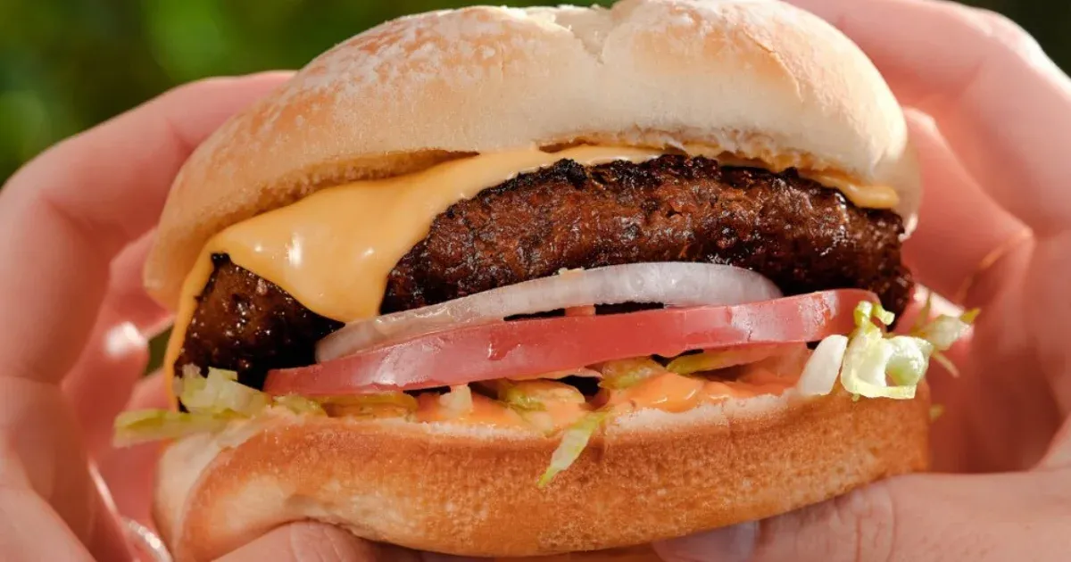 Nesztek, vegánok: áremelést tervez a növényi burgerpogácsákat gyártó Beyond Meat