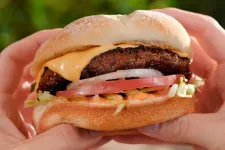 Nesztek, vegánok: áremelést tervez a növényi burgerpogácsákat gyártó Beyond Meat