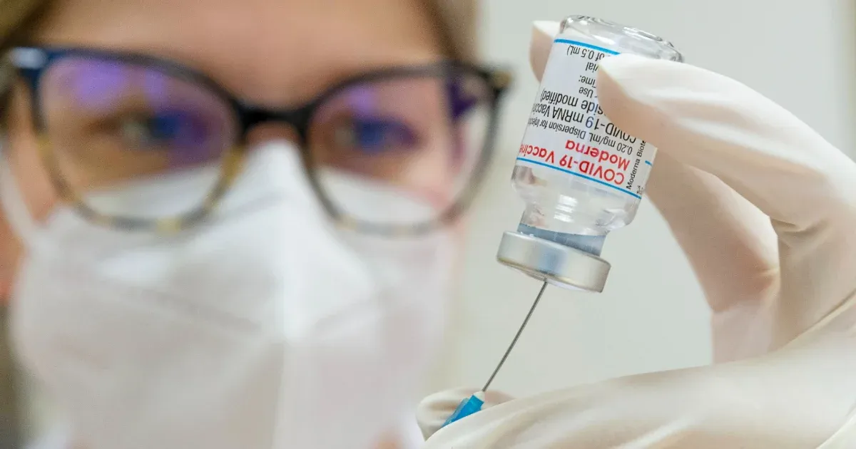 A Covid okozhatta 2023 utolsó heteinek 12 százalékos halálozási többletét a magyar 65 évesnél idősebbeknél