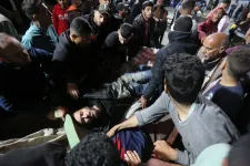 Segélyre váró palesztinokra lőtt az izraeli hadsereg Gázában, az egészségügyi minisztérium szerint 100-nál is több halott van