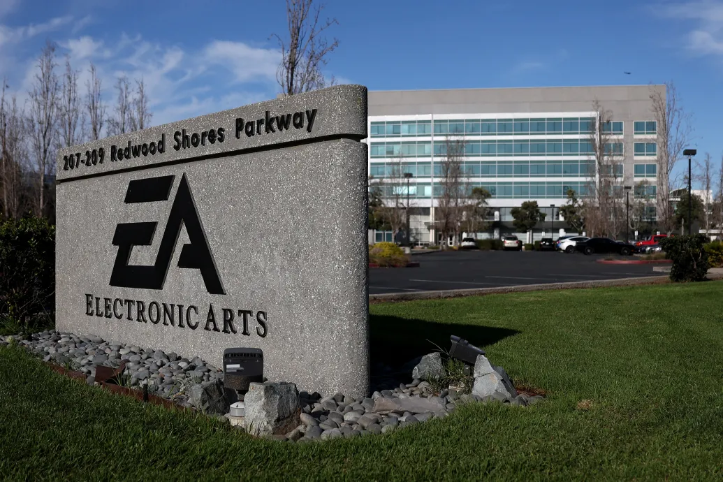 Az EA videójátékgyártó is több száz alkalmazottját rúgja ki