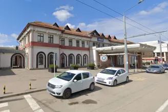 Eszméletlenül találták meg a vasútállomás peronján a vaslui-i nevelőotthonból megszökött kiskorút