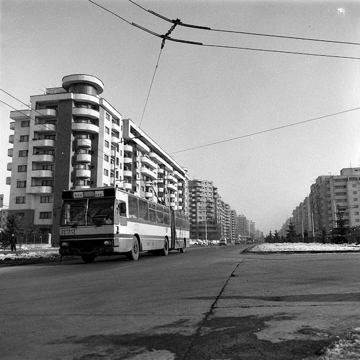Busz a Mărăști-negyedben – Fotó: Minerva Fotóarchívum