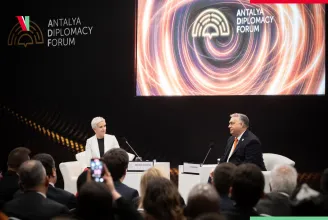 Orbán pszichoterápiát javasol annak, aki Putyin kutyájának vagy trójai falovának tartja őt