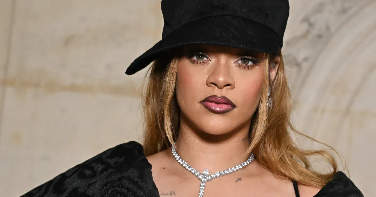 Egy éve nem lépett színpadra Rihanna, most egy indiai luxusesküvőn adta elő a legnagyobb slágereit