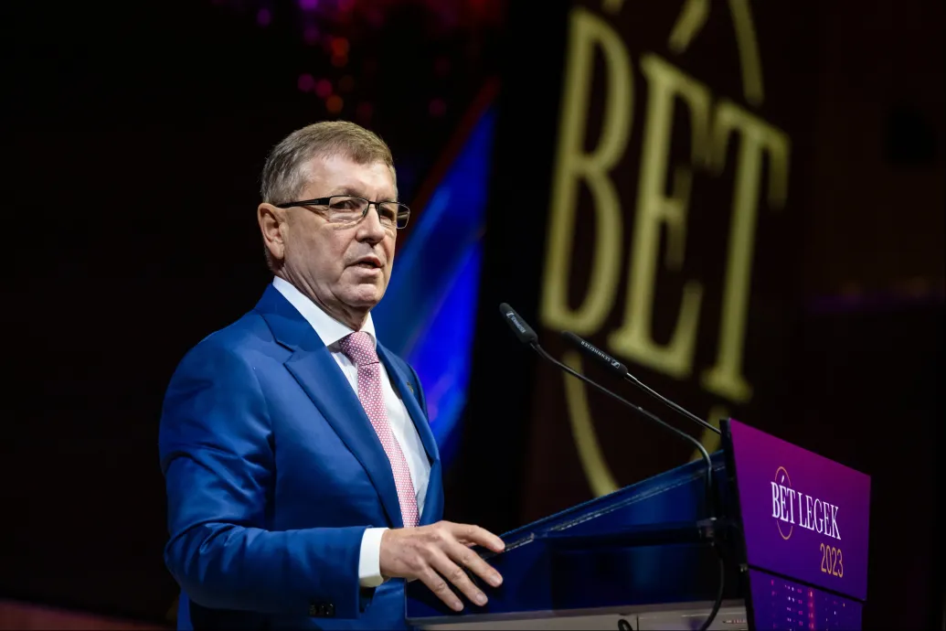 Bod Péter Ákos szerint a forint és az emberek isszák meg a levét a jegybank körüli felfordulásnak