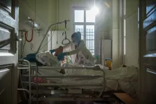 Az ápolók szerint sokan az ígértnél kisebb emelést kaptak, a kormány a kórházakra mutogat