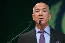 Jeff Bezos lenyomta Elon Muskot, újra ő a világ leggazdagabb embere