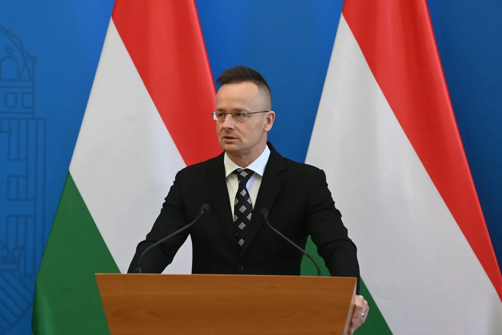 Lengyelország élesen bírálta Szijjártót az orosz külügyminiszterrel elköltött lakoma miatt